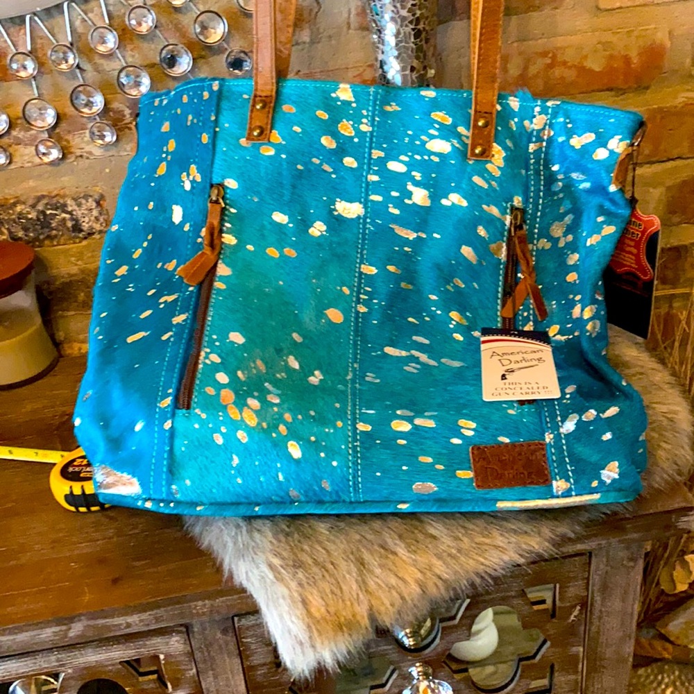 Genuine cowhide tote by american darling